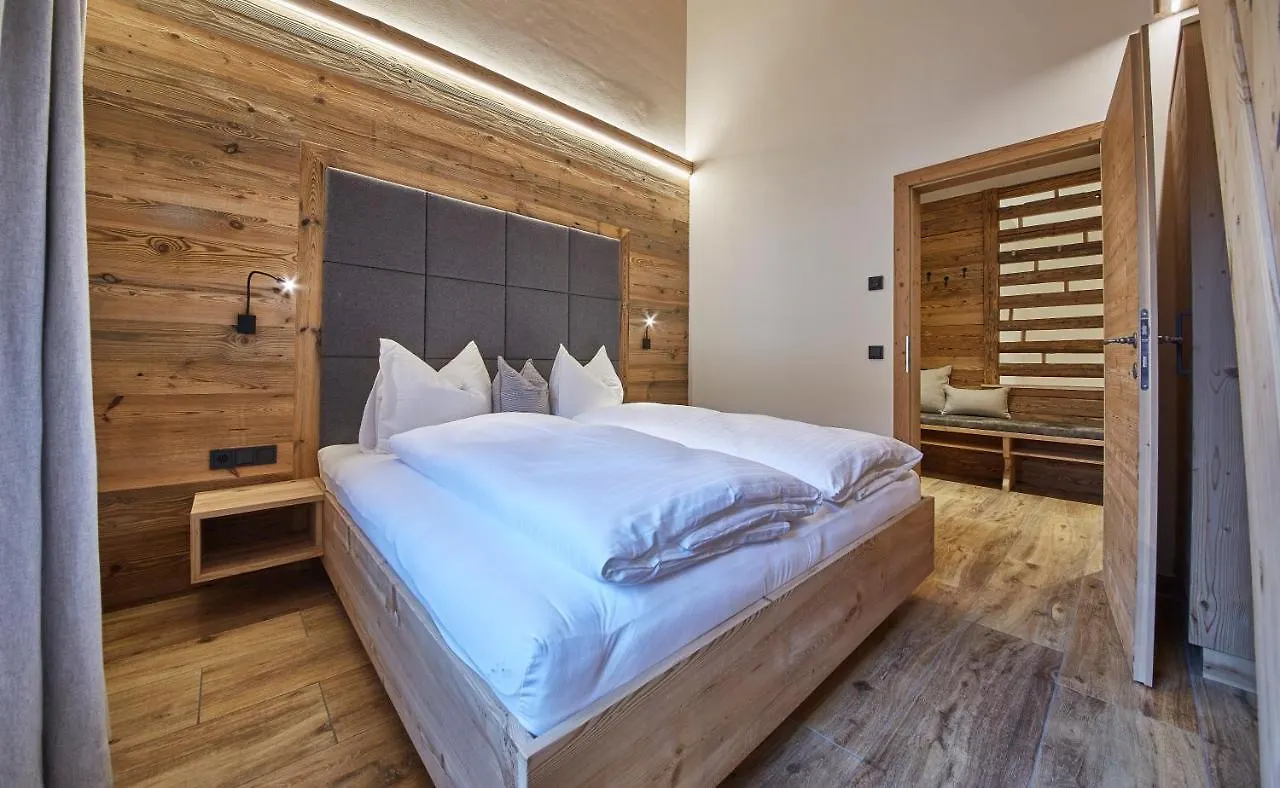 Chalet Dirndl Und Buam Saalbach-Hinterglemm 0*,