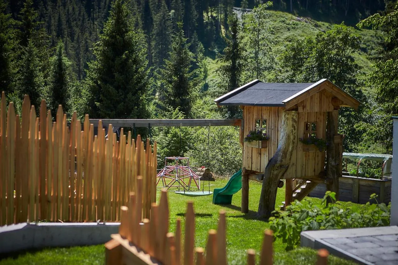 Chalet Dirndl Und Buam Saalbach-Hinterglemm 0*,